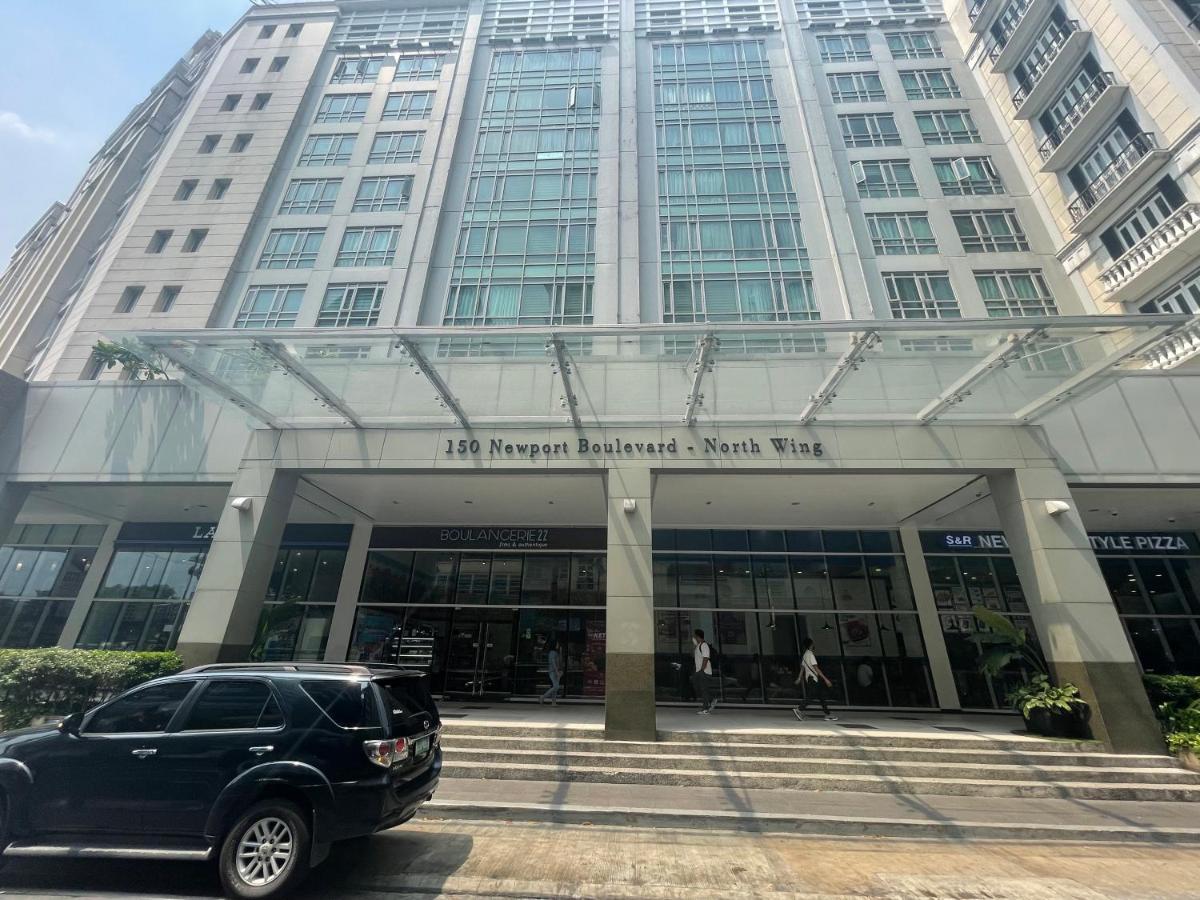 4J North Wing - 150 Newport Boulevard, Near Terminal3 Airport มะนิลา ภายนอก รูปภาพ